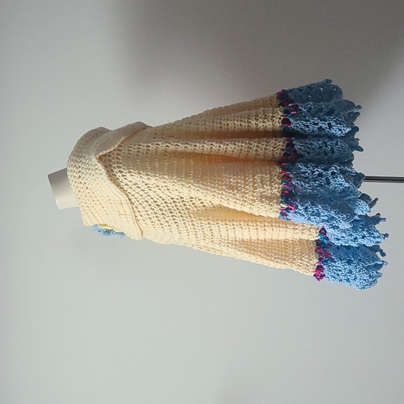 Handmade Crochet Poncho 🧶 - Picture 3 of 10
